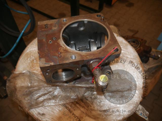 34 - Spycharka gąsienicowa KOMATSU D51PX-22 2010r.