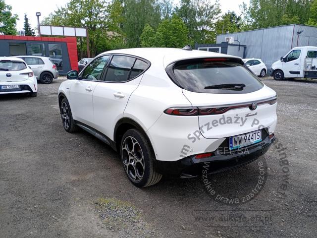 5 - Alfa Romeo Tonale 1.5 T4 GSE Hybrid Veloc 2024r. WW944TSPojazd znajduje się w firmie ARCTOS GROUP sp. z o.o. Al. Krakowska 7, 02-183 Warszawa