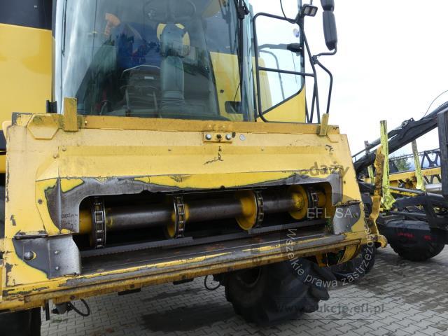 5 - EFL Finance Kombajn zbożowy New Holland CSX 7070 2009r. z hederem i wózkiem