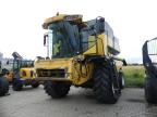 EFL Finance Kombajn zbożowy New Holland CSX 7070 2009r. z hederem i wózkiem