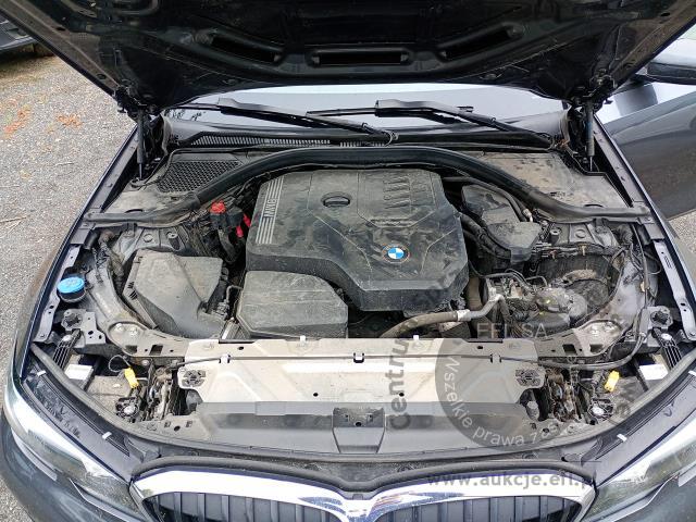12 - BMW 318i aut 2022r. KR8XU45 Pojazd znajduje się w firmie ARCTOS GROUP sp. z o.o. Al. Krakowska 7, 02-183 Warszawa
