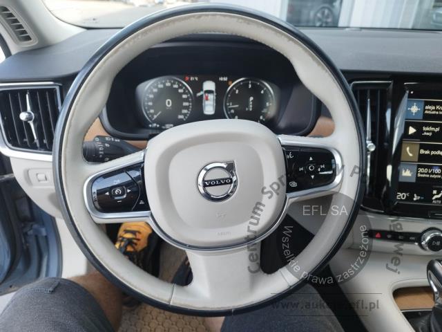 10 - VOLVO S90 D4 Inscription aut 2017r. DW5M018 UWAGA!! Pojazd znajduje się w lokalizacji: Janki, Al. Krakowska 52, 05-090 Janki