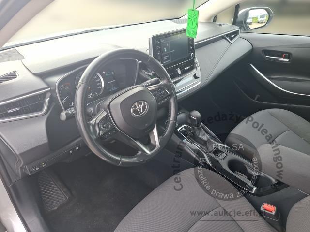 7 - TOYOTA COROLLA 1.8 HYBRID COMFORT 2021r.
