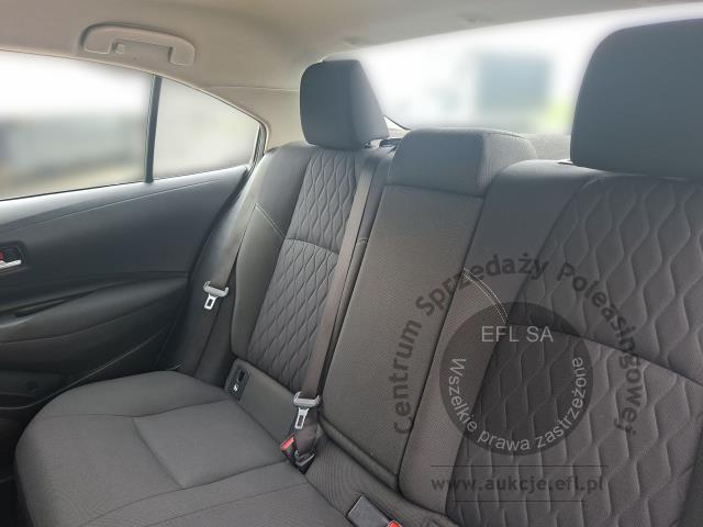 10 - TOYOTA COROLLA 1.8 HYBRID COMFORT 2021r.