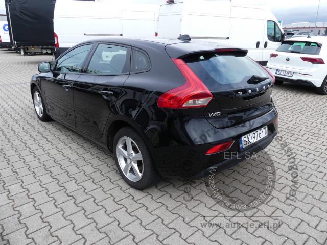 12 - VOLVO V40 D2 2.0 120KM  2017r.