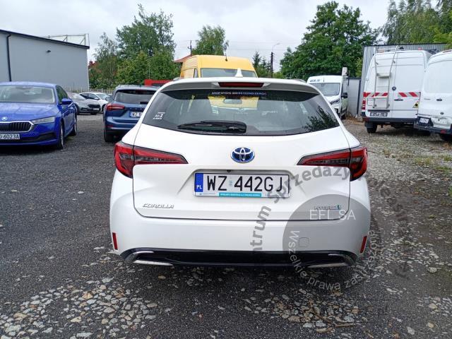 5 - Toyota Corolla 1.8 Hybrid Comfort 2023r. WZ442GJ Pojazd znajduje się w firmie ARCTOS GROUP sp. z o.o. Al. Krakowska 7, 02-183 Warszawa