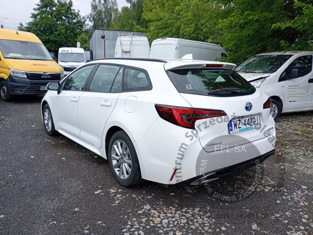6 - Toyota Corolla 1.8 Hybrid Comfort 2023r. WZ442GJ Pojazd znajduje się w firmie ARCTOS GROUP sp. z o.o. Al. Krakowska 7, 02-183 Warszawa