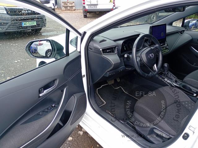 7 - Toyota Corolla 1.8 Hybrid Comfort 2023r. WZ442GJ Pojazd znajduje się w firmie ARCTOS GROUP sp. z o.o. Al. Krakowska 7, 02-183 Warszawa