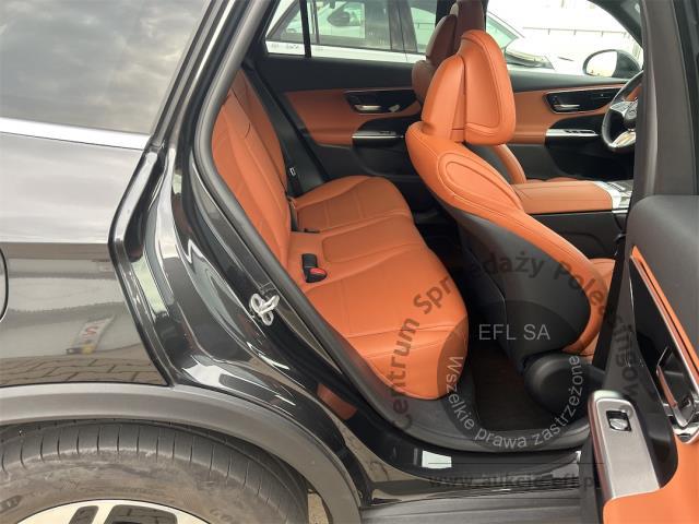 10 - MERCEDES BENZ GLC 300 DE 4-MATIC AVANTGARDE 2024r. DX28380 Magnice