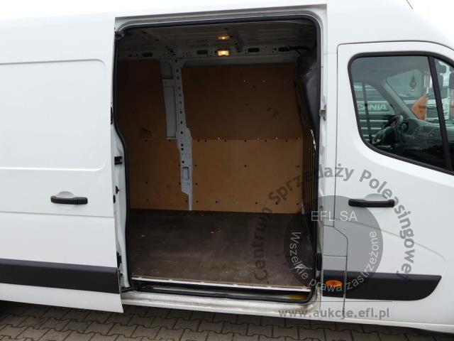 12 - RENAULT MASTER 2.3 DCI 110KM FURGON 2017r.