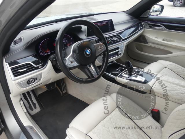 5 - BMW 750I XDRIVE 2021r.