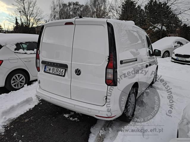 4 - Volkswagen Caddy Cargo 2.0 TDI 2022r. DW8UR66 Pojazd znajduje się w firmie ARCTOS GROUP sp. z o.o. Al. Krakowska 7, 02-183 Warszawa