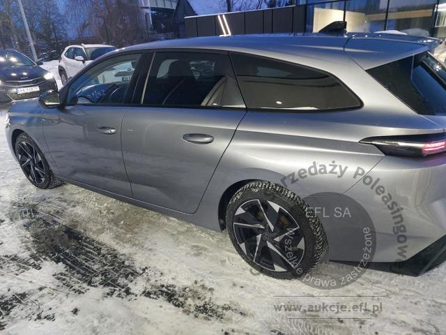 7 - Peugeot 308 1.5 BlueHDi Allure S&amp;S EAT8 Kombi 2022r. WZ961FT Pojazd znajduje się w firmie AACAR sp. z o.o. Jawornik 90, 32-400 Myślenice