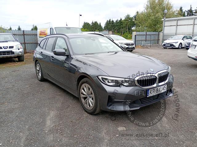 3 - BMW 318i aut 2022r. KR8XU45 Pojazd znajduje się w firmie ARCTOS GROUP sp. z o.o. Al. Krakowska 7, 02-183 Warszawa