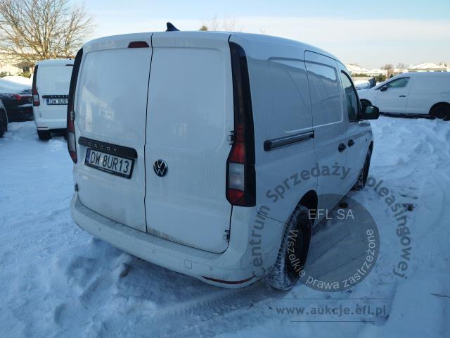 4 - Volkswagen Caddy Cargo 2.0 TDI 2022r. DW8UR13 Pojazd znajduje się w firmie ARCTOS GROUP sp. z o.o. Al. Krakowska 7, 02-183 Warszawa