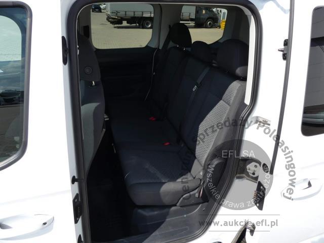 8 - Ford Tourneo Connect 2.0 EcoBlue 2022r. DW8VM86 Magnice