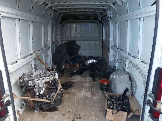 11 - PEUGEOT BOXER 2.0 130KM FURGON 2017r.
