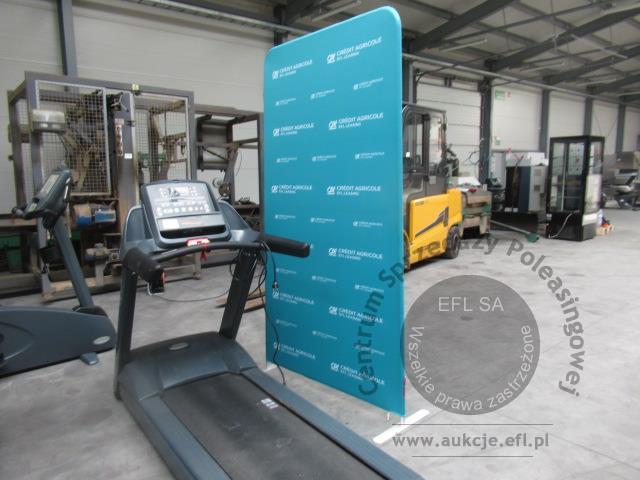 4 - Bieżnia elektryczna klubowa MATRIX T3X