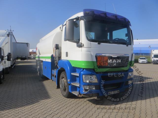 2 - MAN TGS 26.360 6X2-2 BL 2009r.