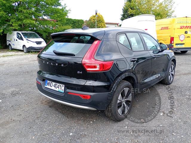 6 - VOLVO XC40 B4 Core aut 2022r. WND4041C Pojazd znajduje się w firmie ARCTOS GROUP sp. z o.o. Al. Krakowska 7, 02-183 Warszawa