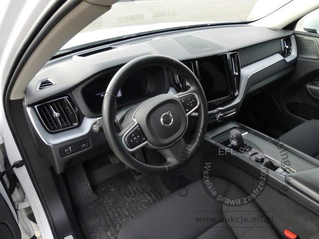 8 - Volvo XC60 B4 D AWD Momentum Pro aut 2021r. SK214VS Magnice