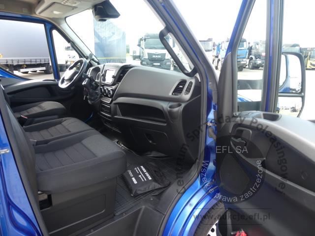 9 - IVECO / NPS 35S18 AUTOMAT 2023r.