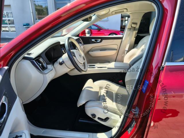 9 - Volvo XC60 B5 D AWD Inscription aut 2022r. WND9098A UWAGA!! Pojazd znajduje się w lokalizacji: Janki, Al. Krakowska 52, 05-090 Janki