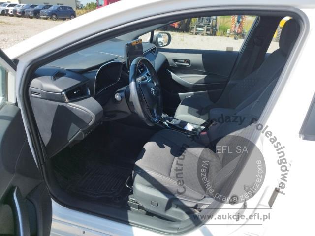 7 - Toyota Corolla 1.8 Hybrid Comfort 2023r. WZ497GK Pojazd znajduje się w firmie ARCTOS GROUP sp. z o.o. Al. Krakowska 7, 02-183 Warszawa