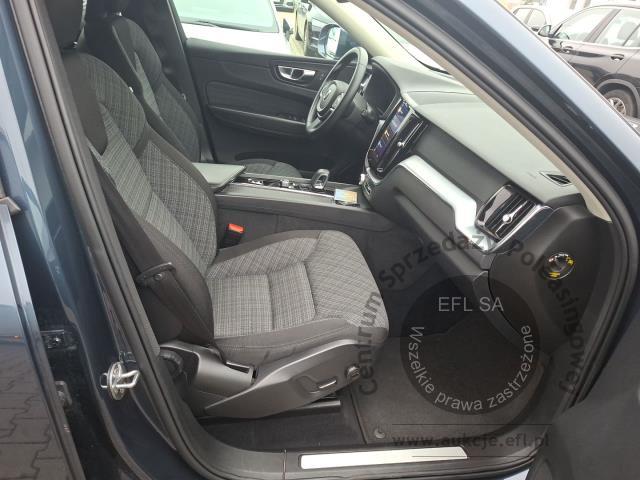 8 - Volvo XC60 B4 D AWD Momentum Pro 2021r. DW9RC93 Magnice