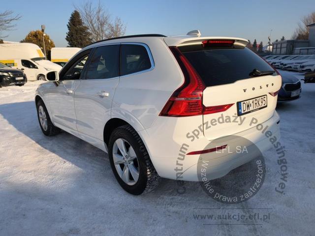 3 - Volvo XC 60 B4 D AWD Momentum Pro aut Kombi  2021r. DW1RK95 Pojazd znajduje się w firmie ARCTOS GROUP sp. z o.o. Al. Krakowska 7, 02-183 Warszawa