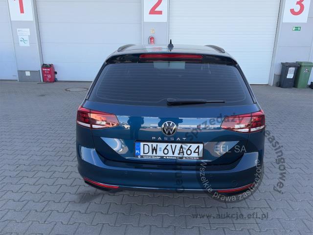 5 - Volkswagen Passat 2.0 TDI EVO Business 2023r. DW6VA64 Pojazd znajduje się w firmie MDM AUTO sp. z o.o. ul. Morska 78A, 81-225 Gdynia