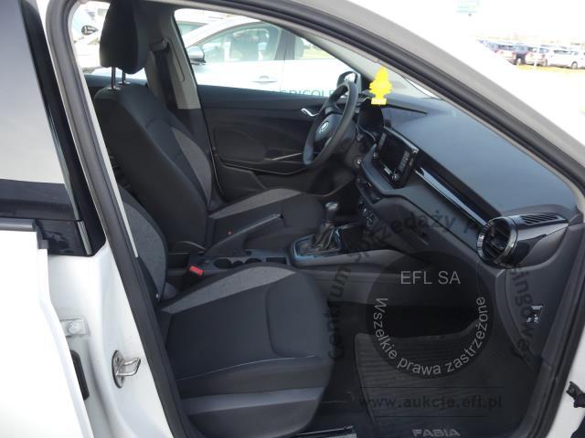 11 - Skoda Fabia 1.0 Active Hatchback 2022r. DW7UN55 UWAGA!! Pojazd znajduje się w firmie AUTO MOTO CENTRUM sp. z o.o. ul. Ostrowska 328 (przy Trasie Katowickiej) 61-312