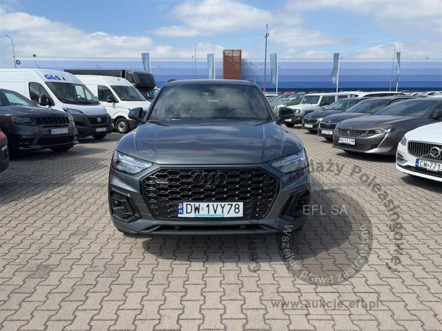 2 - Audi Q5 55 TFSI e Quattro S Line 2023r.
