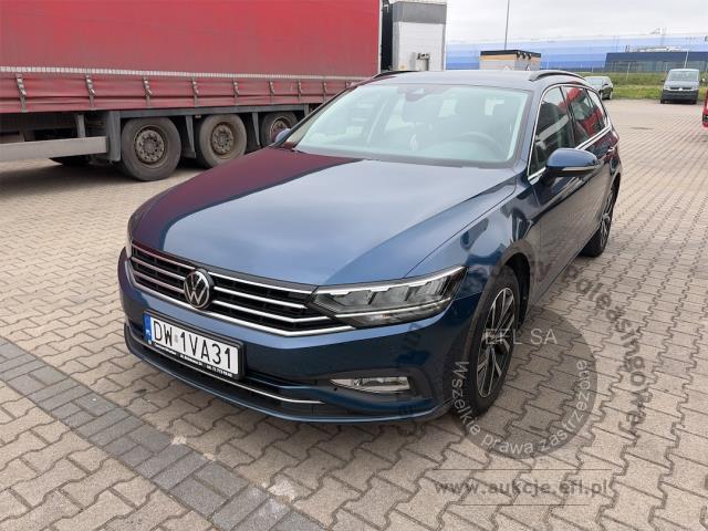 1 - Volkswagen Passat 2.0 TDI EVO Business  2023r. DW1VA31 Pojazd znajduje się w firmie ARCTOS GROUP sp. z o.o. Al. Krakowska 7, 02-183 Warszawa