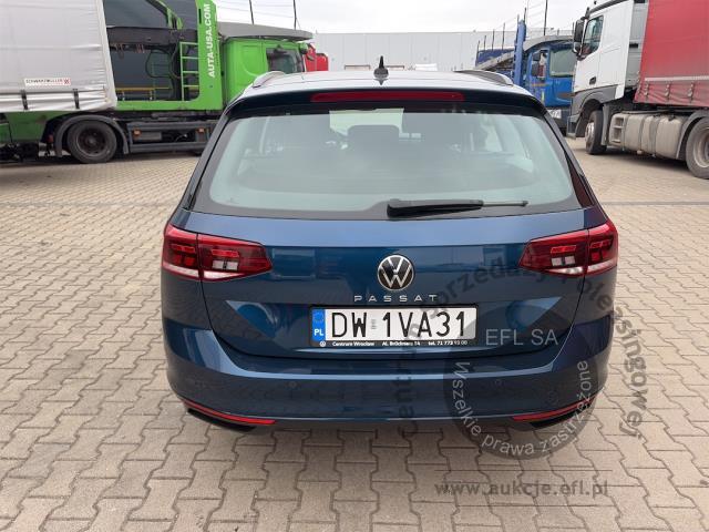 5 - Volkswagen Passat 2.0 TDI EVO Business  2023r. DW1VA31 Pojazd znajduje się w firmie ARCTOS GROUP sp. z o.o. Al. Krakowska 7, 02-183 Warszawa