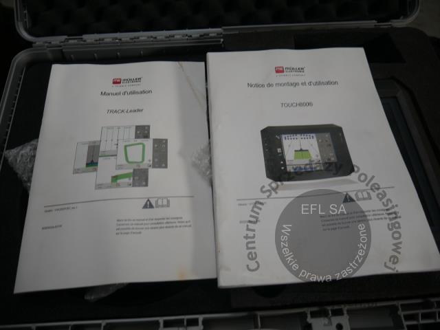 33 - EFL Finance Rozsiewacz nawozów SKY AGRICULTURE X40 2023r.