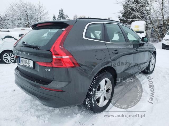 4 - Volvo XC 60 B4 B Momentum Pro aut Kombi  2021r. WW074SU Pojazd znajduje się w firmie ARCTOS GROUP sp. z o.o. Al. Krakowska 7, 02-183 Warszawa