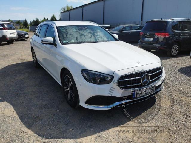 6 - Mercedes  E Klasa 2022r. WW653SY Pojazd znajduje się w firmie ARCTOS GROUP sp. z o.o. Al. Krakowska 7, 02-183 Warszawa