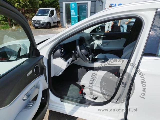 7 - Mercedes  E Klasa 2022r. WW653SY Pojazd znajduje się w firmie ARCTOS GROUP sp. z o.o. Al. Krakowska 7, 02-183 Warszawa
