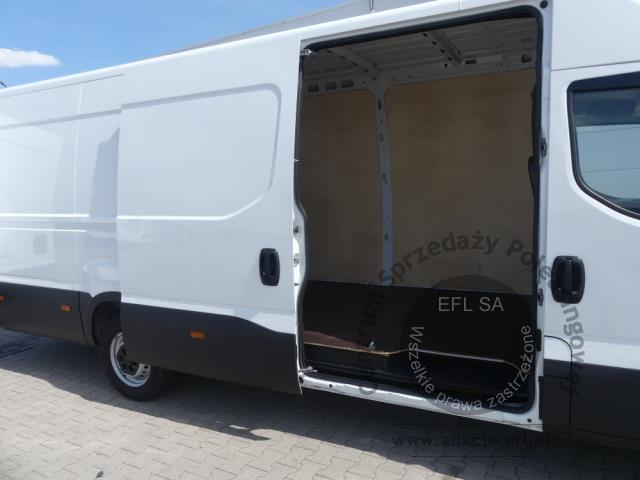 5 - IVECO DAILY 35S18 3.0 FURGON 2024r.