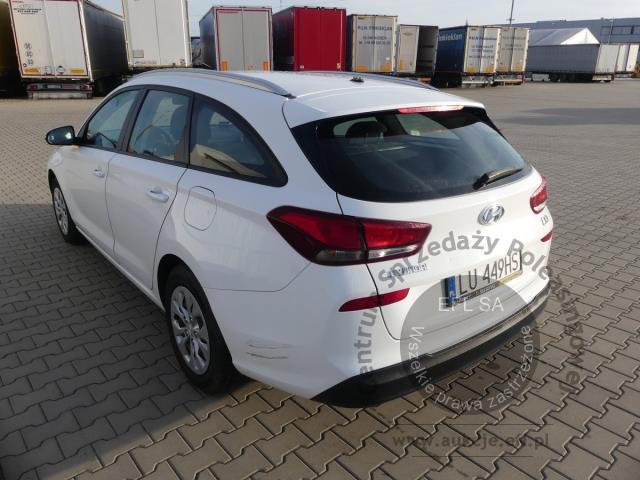 8 - HYUNDAI I30 1.4 KOMBI 2018r.