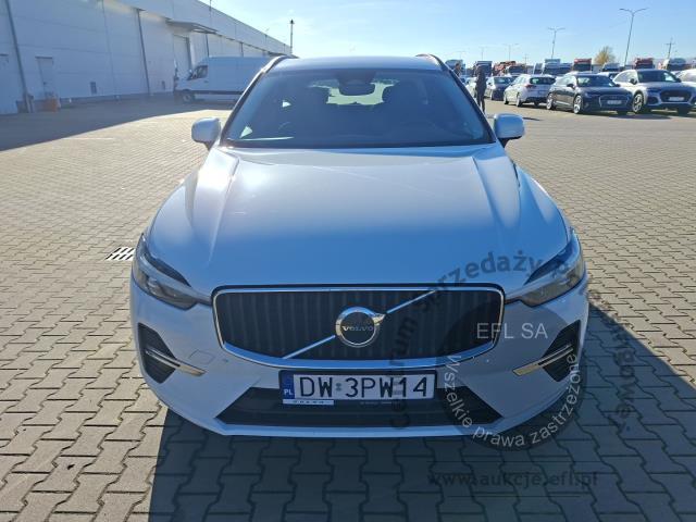 6 - Volvo XC 60 B4 D AWD Momentum 2021r. DW3PW14 Magnice