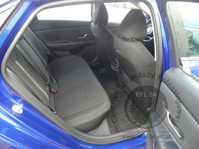 10 - Hyundai Elantra 1.6 Smart CVT Sedan 2023r. DW7WJ17 Magnice