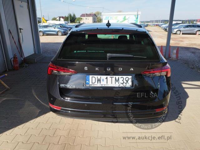 5 - Skoda  Octavia  2022r. DW1TM39 Pojazd znajduje się w firmie ARCTOS GROUP sp. z o.o. Al. Krakowska 7, 02-183 Warszawa