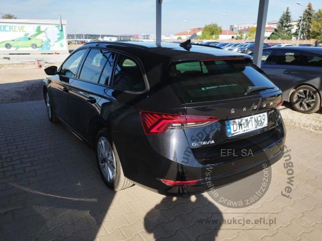 6 - Skoda  Octavia  2022r. DW1TM39 Pojazd znajduje się w firmie ARCTOS GROUP sp. z o.o. Al. Krakowska 7, 02-183 Warszawa