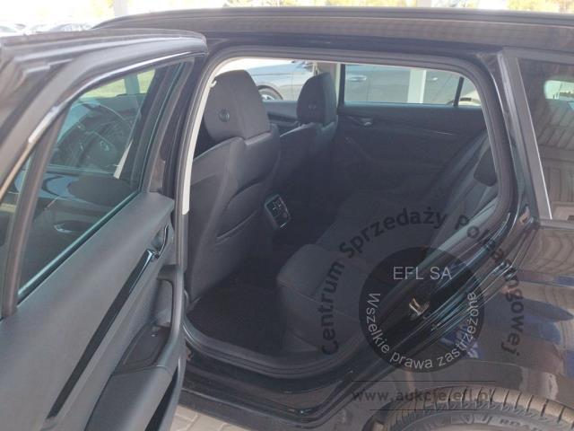 8 - Skoda  Octavia  2022r. DW1TM39 Pojazd znajduje się w firmie ARCTOS GROUP sp. z o.o. Al. Krakowska 7, 02-183 Warszawa