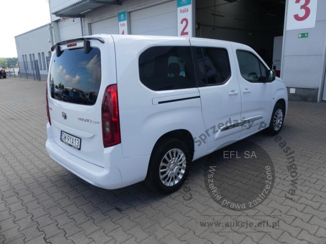 4 - Toyota Proace City Verso Long 1.5D-4D 2023r. DW9YA13 Pojazd znajduje się w firmie MDM AUTO sp. z o.o. ul. Morska 78A, 81-225 Gdynia