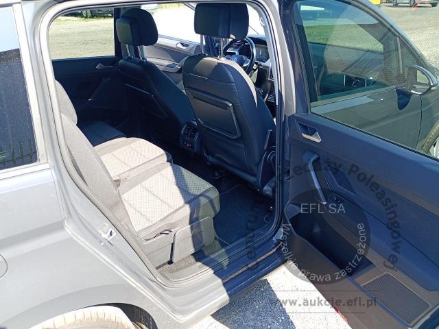 9 - VOLKSWAGEN Touran 1.5 TSI EVO Comfortline 2023r. WZ203GJ Pojazd znajduje się w firmie ARCTOS GROUP sp. z o.o. Al. Krakowska 7, 02-183 Warszawa