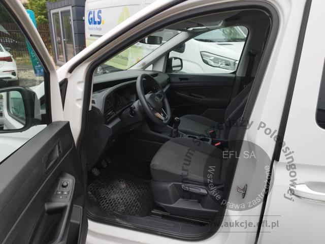 8 - Volkswagen  Caddy  2022r. DW6SR46 Pojazd znajduje się w firmie ARCTOS GROUP sp. z o.o. Al. Krakowska 7, 02-183 Warszawa