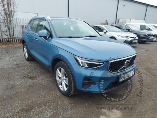 5 - Volvo  XC40 B3 Core aut 2022r. WND1853C Pojazd znajduje się w firmie ARCTOS GROUP sp. z o.o. Al. Krakowska 7, 02-183 Warszawa